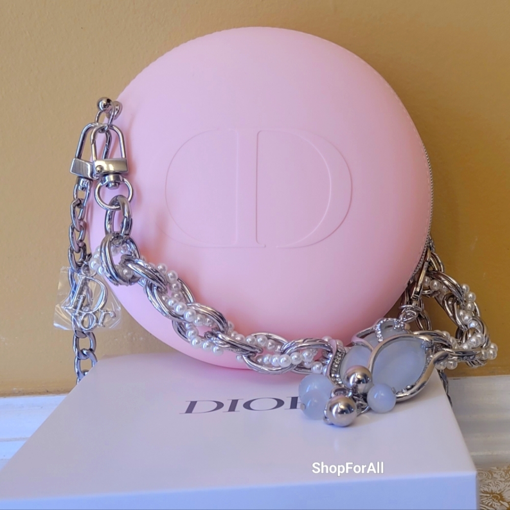 Dior - Picture 2 of 16